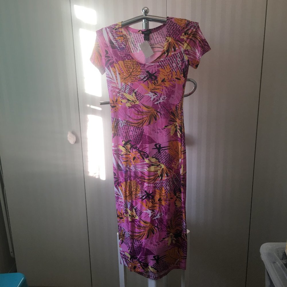 NWT Rue21 pink dress with flowers Size S
